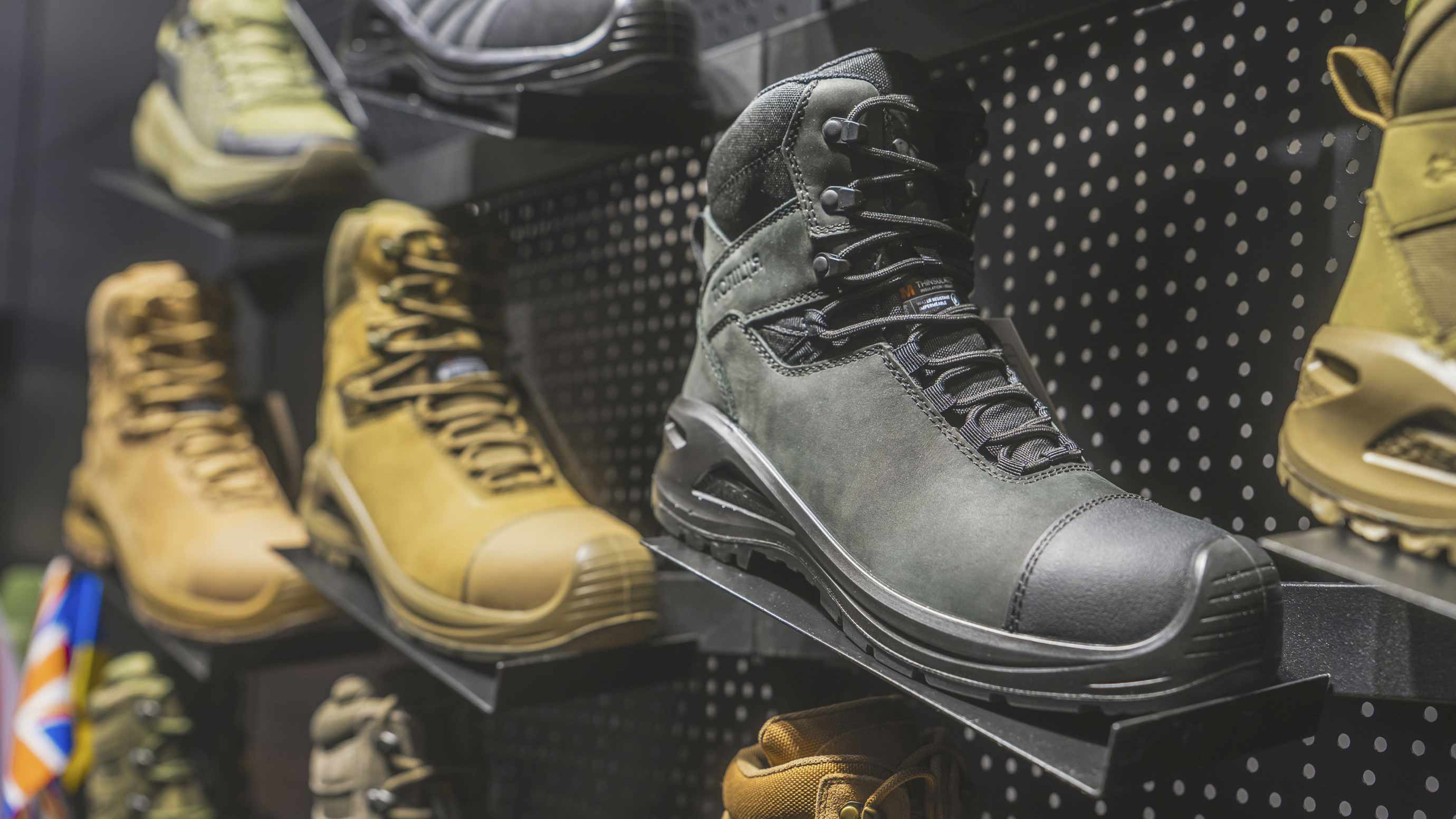 Nahaufnahme von verschiedenen Schuhen